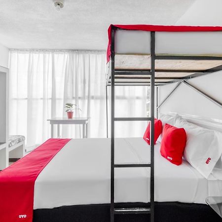 Oyo Hotel Del Llanito, Агуаскалиентес Екстериор снимка