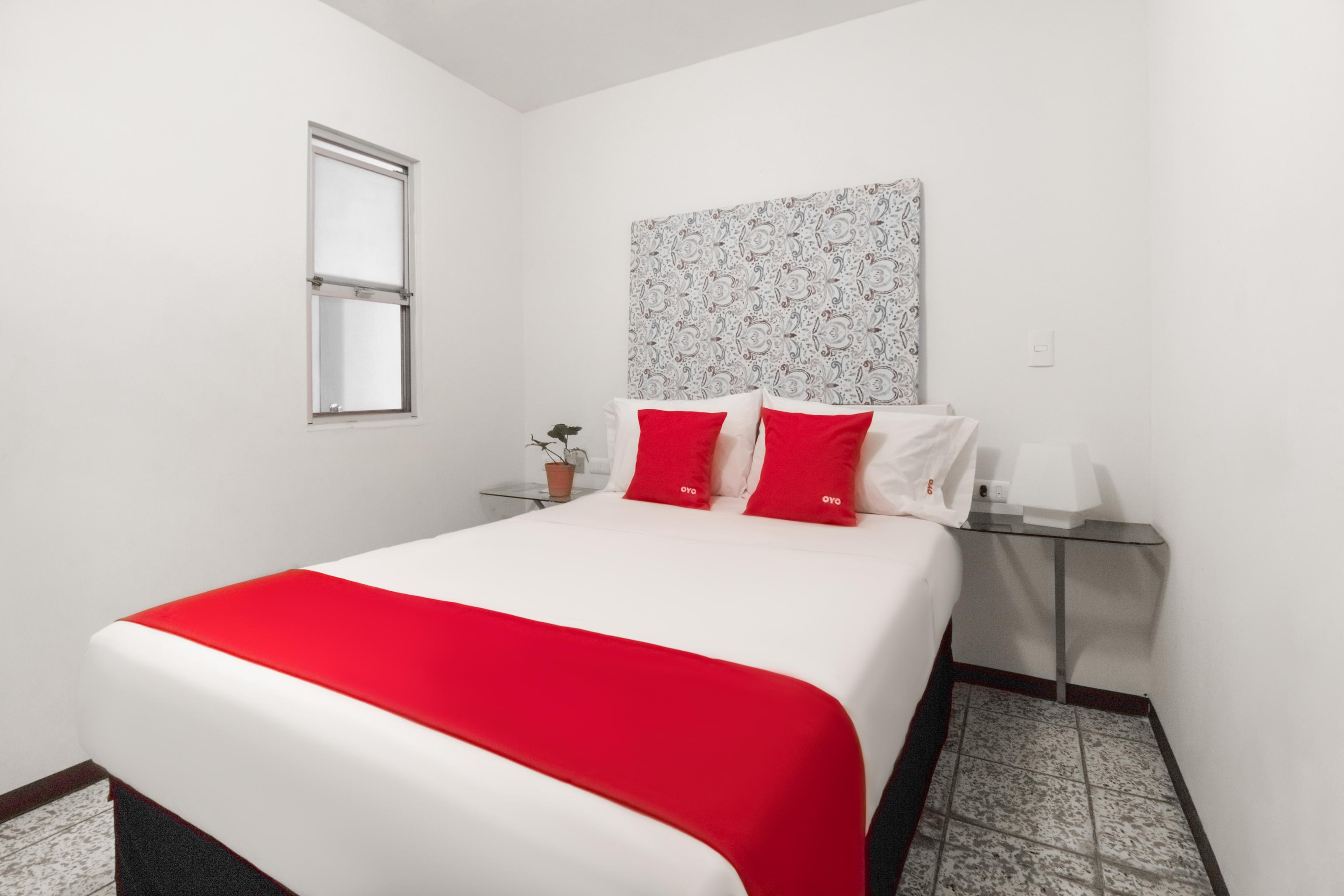 Oyo Hotel Del Llanito, Агуаскалиентес Екстериор снимка